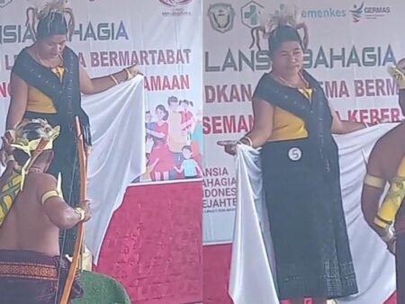 Lansia dari Lewolema Bersinar di Fashion Show, Desa Bantala Menghipnotis Publik
